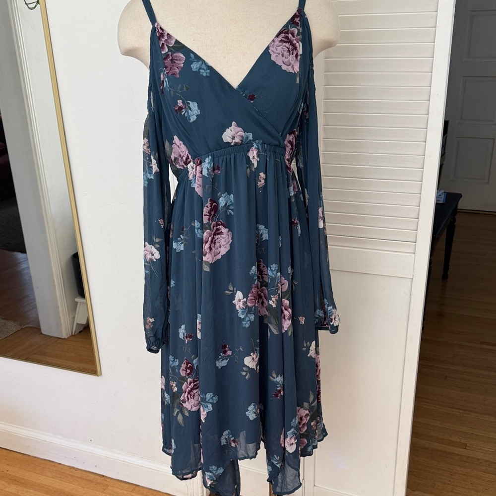 Floral Teal Cold-Shoulder Long Sleeve Midi Dress